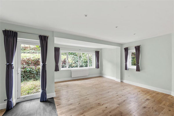 Oxted Builders {{brizy_dc_image_alt imageSrc=